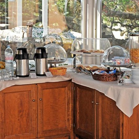 Hotel Il Piccolo Golf بورتو كيرفو المطعم الصورة
